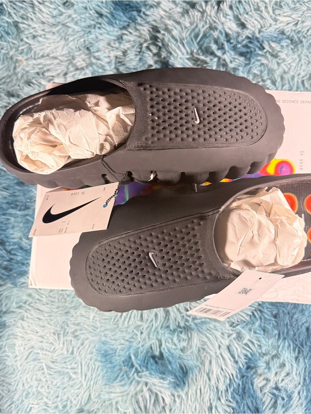 Nike Minds 001 (box scans)